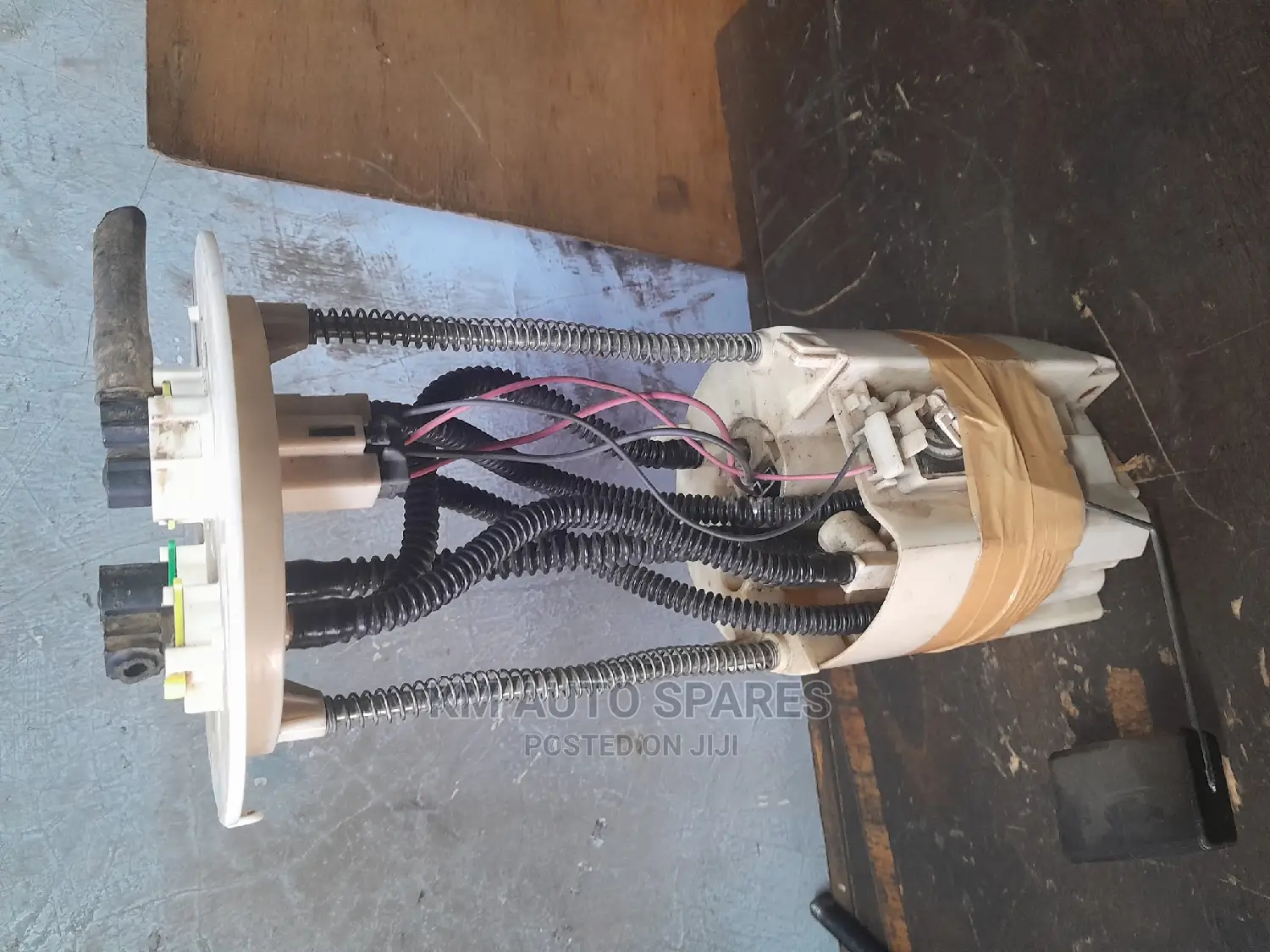 Toyota Land Cruiser Prado Fuel Pump.