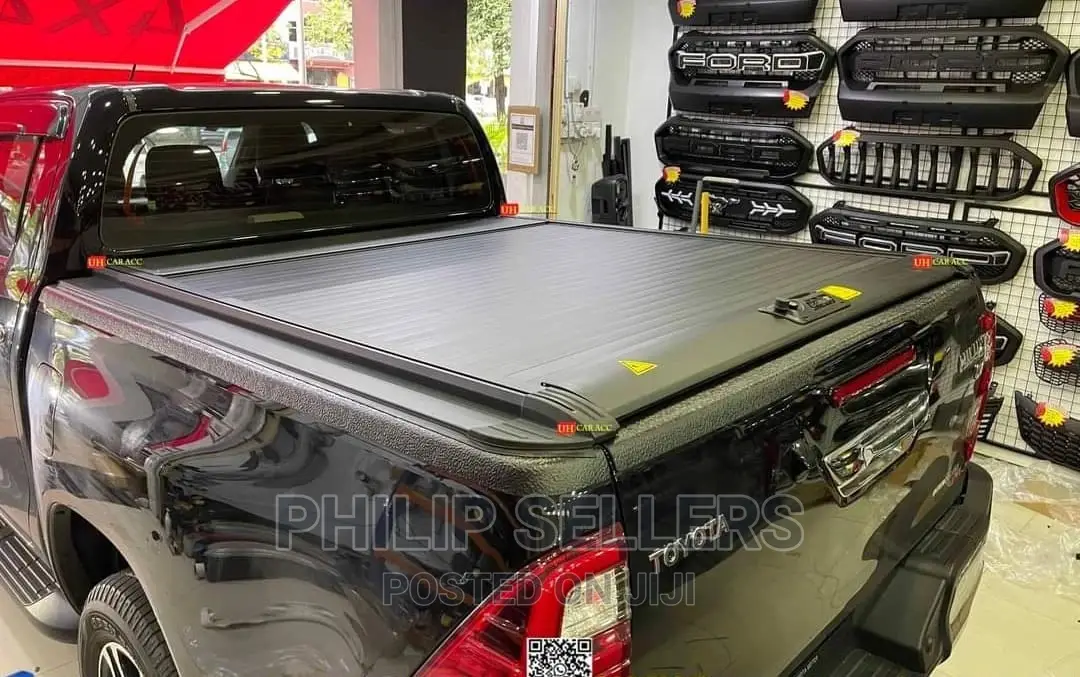 Aluminium Toyota Hilux Manual Roller Shutter Boot Cover