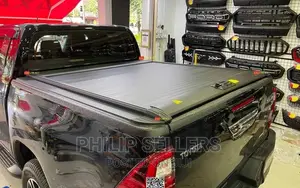 Aluminium Toyota Hilux Manual Roller Shutter Boot Cover