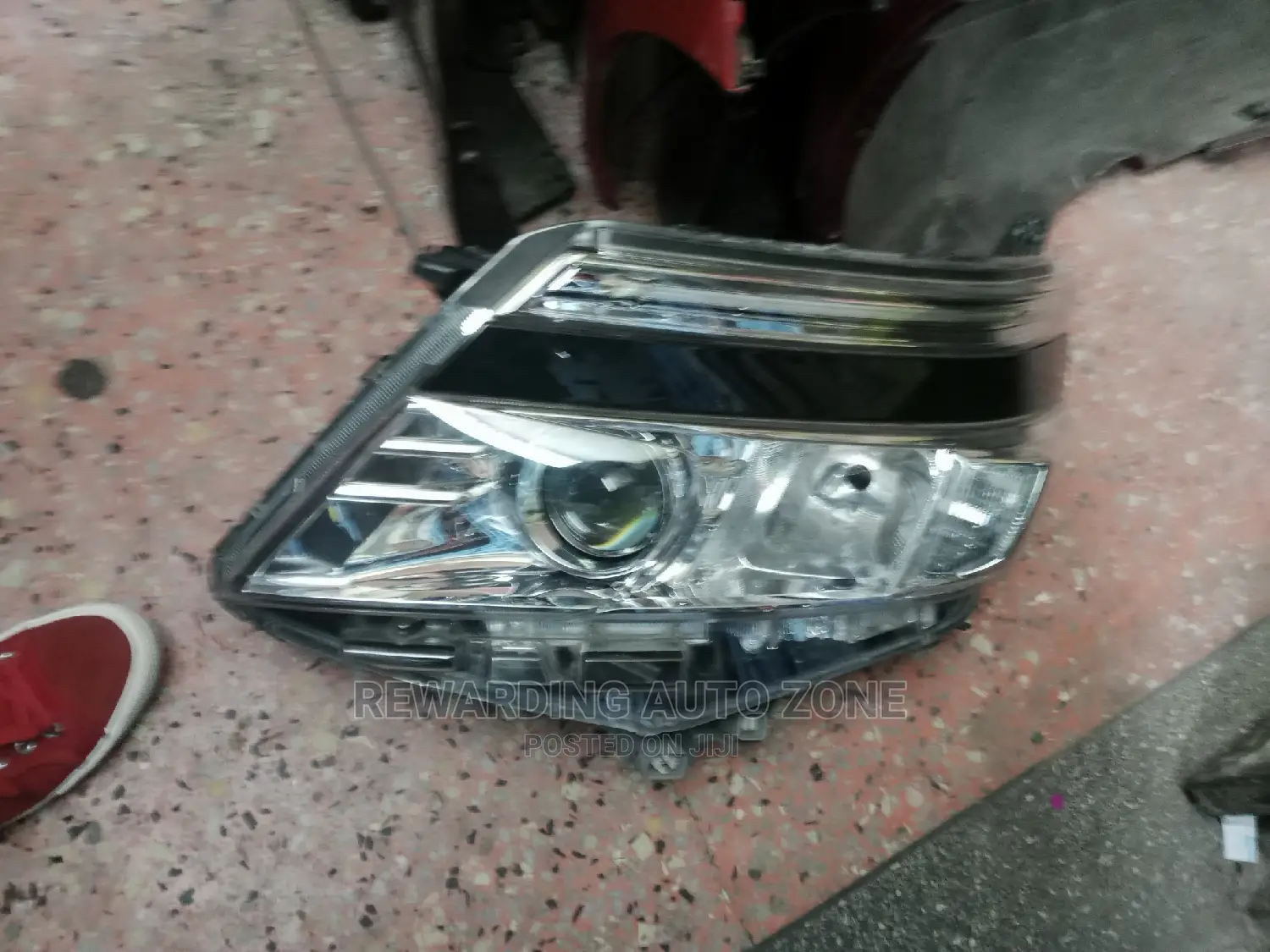 Voxy 2015 New Model Headlight.