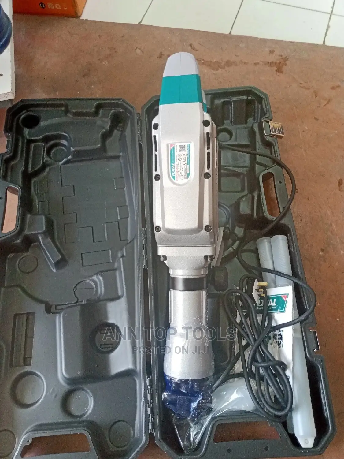 1700 Watts Total Demolition Hammer