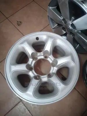 Original Rims Sizes 15 Inch 6 Holes Set.