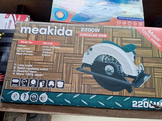 2200 Watts Meakida Circular Saw - main view