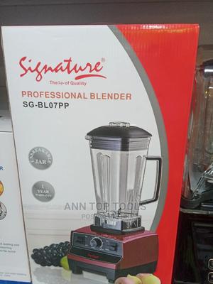 Signature Professional Blender - main view