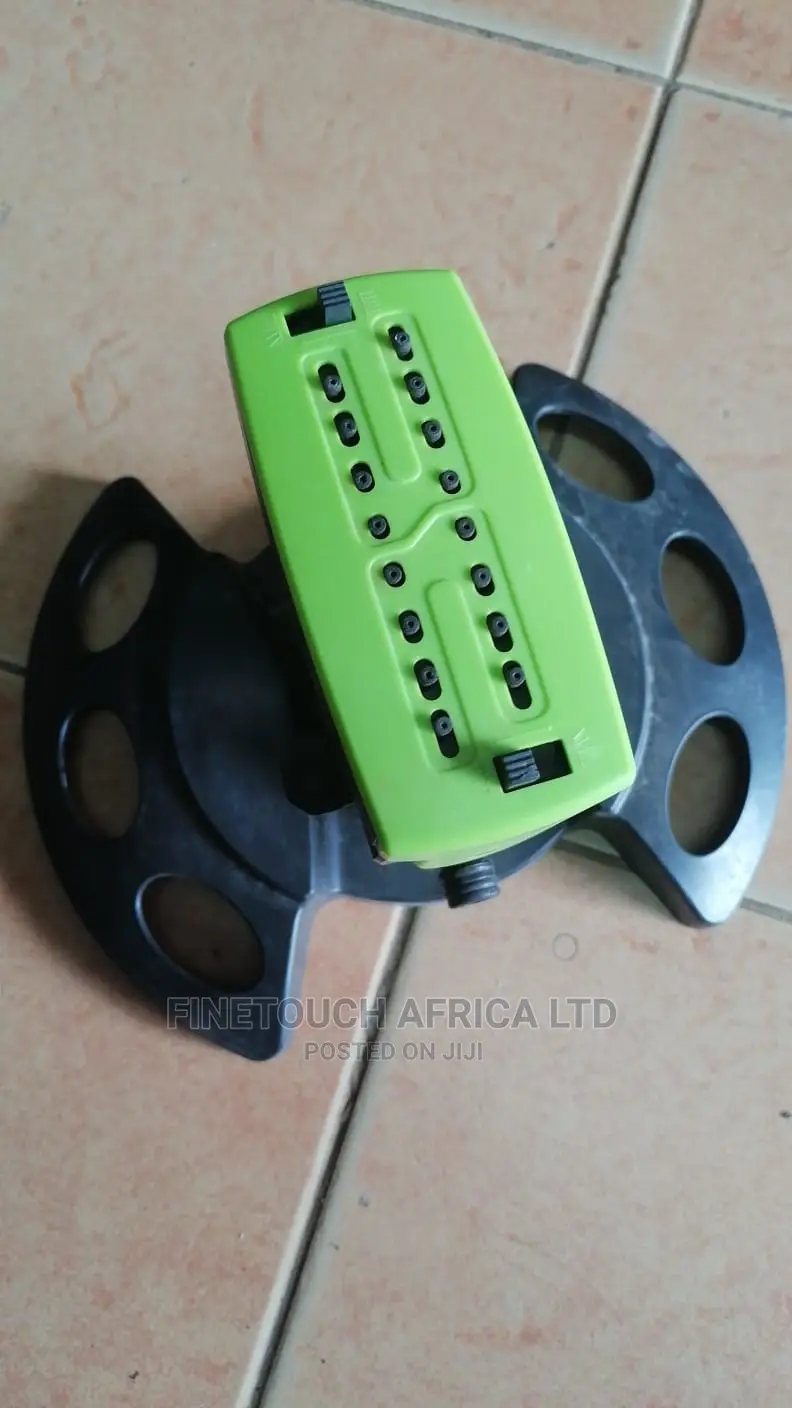 Adjustable Oscillating Sprinkler