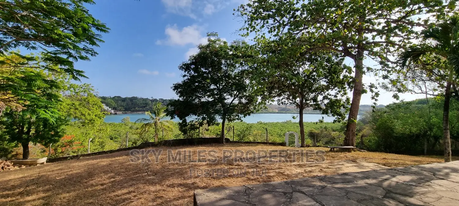 4bdrm Villa in Aloo Drive, Mtwapa for sale