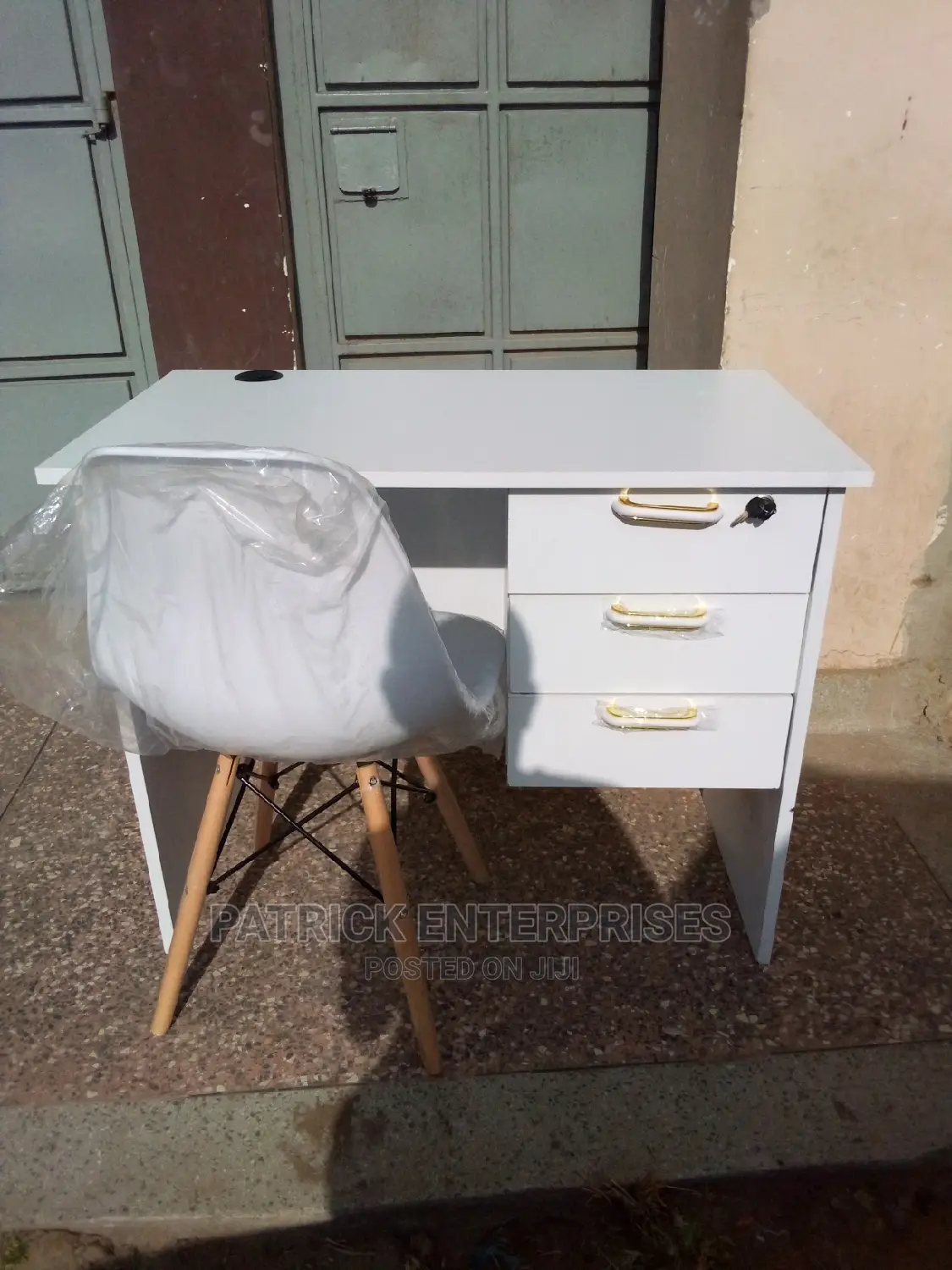 0.9 Mtrs Plus Eames Chairs All White