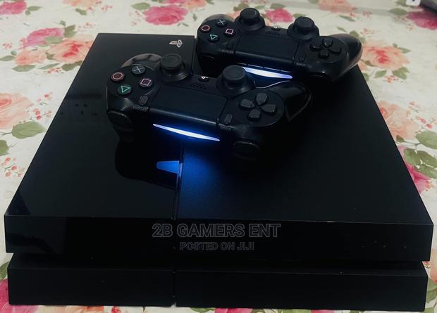 Play (PS4) Standard, 2 Pads - thumbnail 2