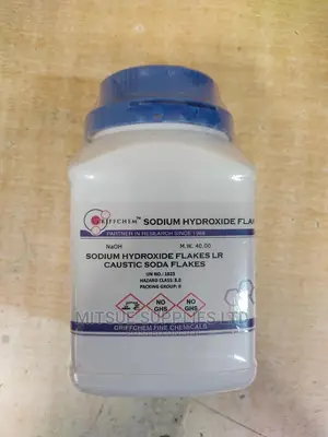 Sodium Hydroxide Flakes LR 500G ( Caustic Soda Flakes)