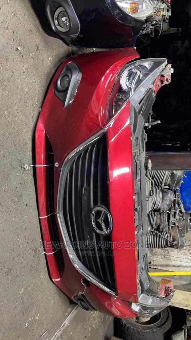 Mazda Axela 2015 Nosecut.