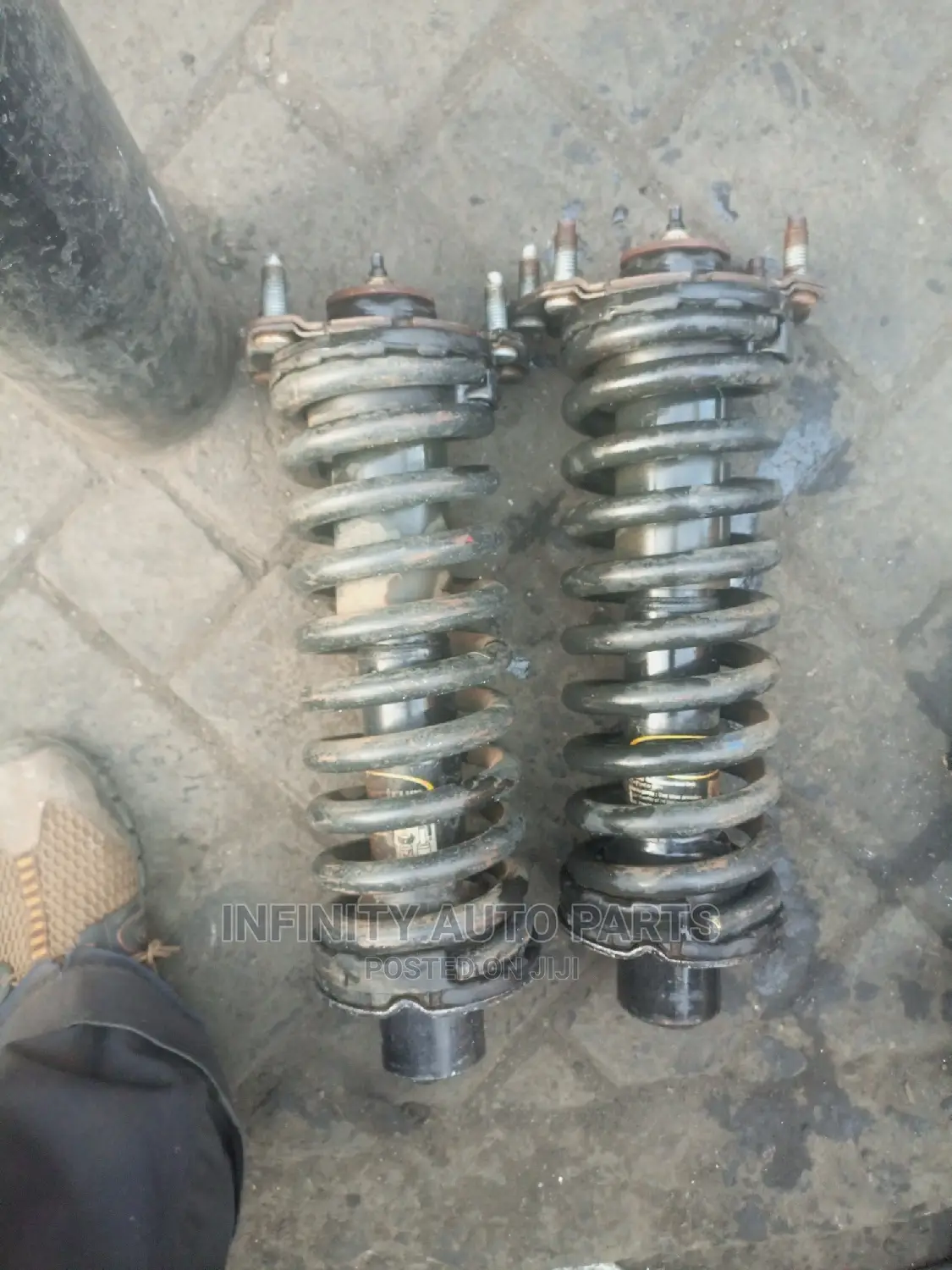 Jeep Liberty Complete Front Shock