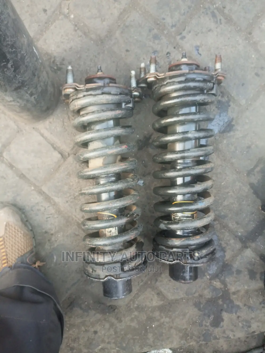 Jeep Liberty Complete Front Shock