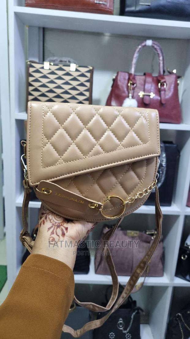 Classy Slingbags - main view