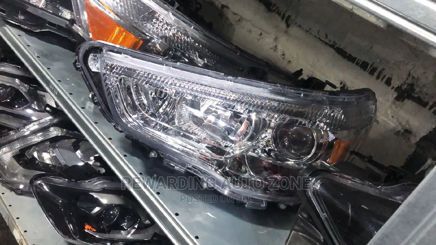RVR Headlight Xenon.