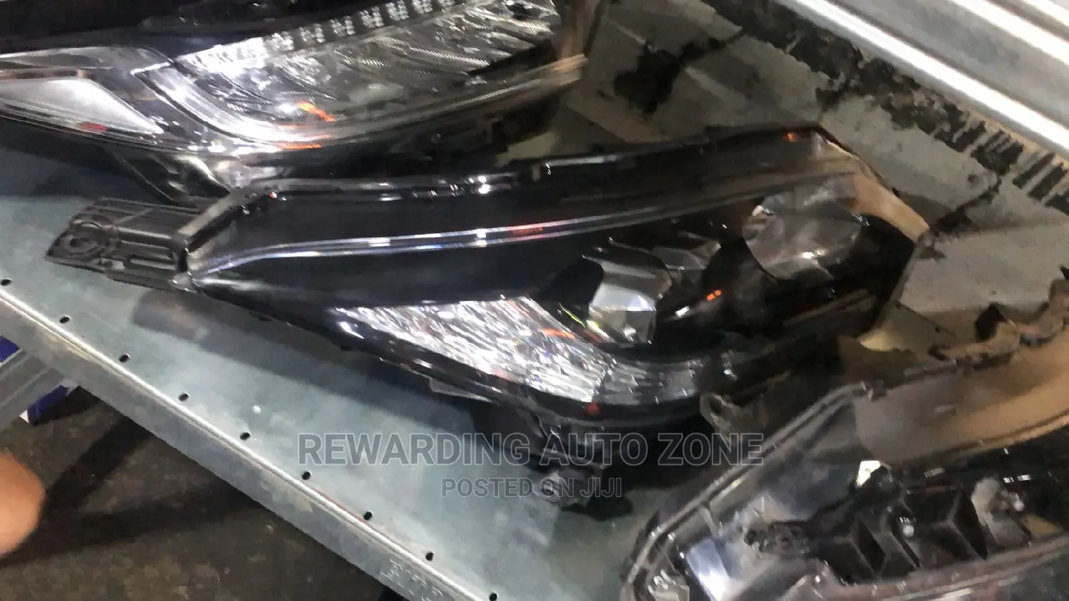 Honda Vezel Headlights.