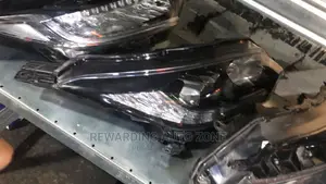 Honda Vezel Headlights.