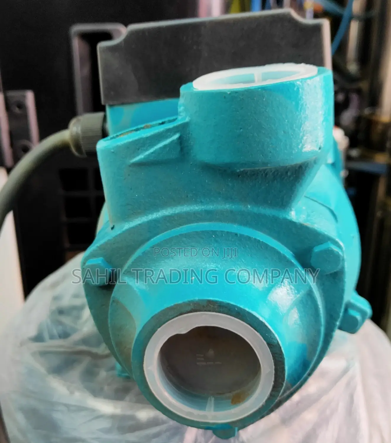 Solar Surface Booster Pump 25 Meter Head 1" Inch Outlet 230w