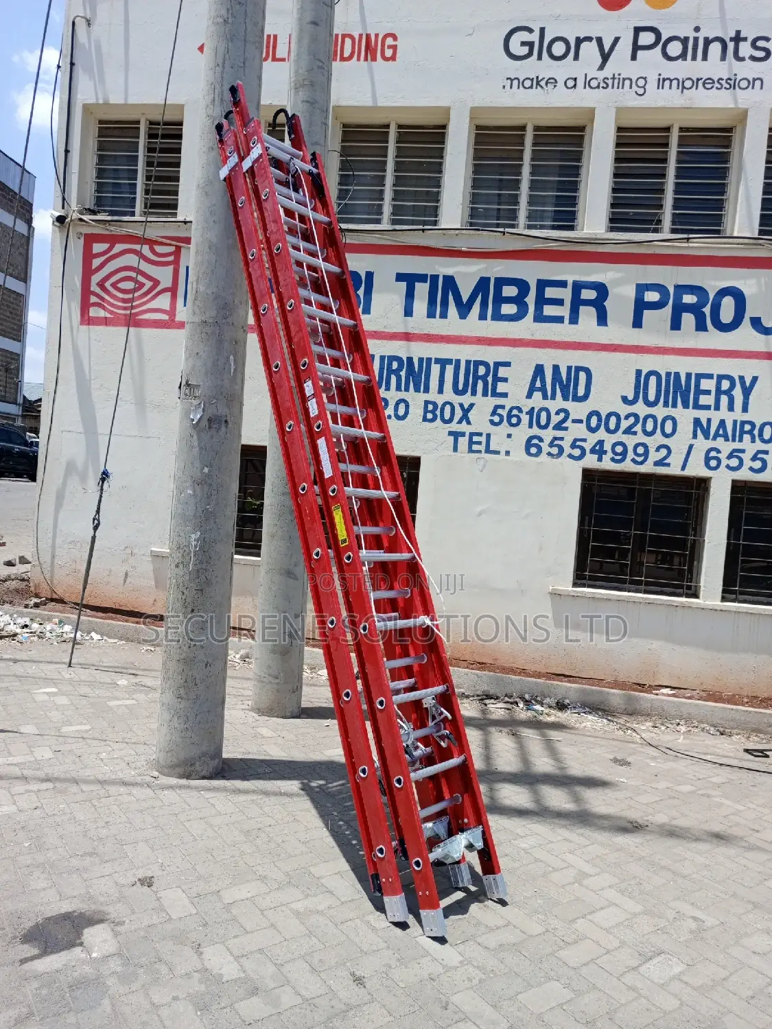 24ft Type Ia Fiberglass D-Rung Extension Ladder D6224-2