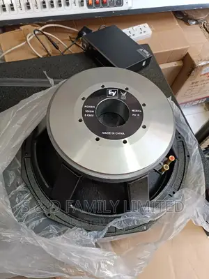 EV Bass Speakers Pd 18