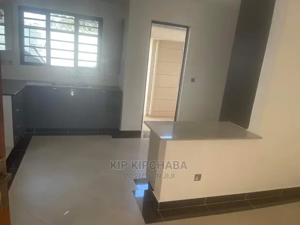 3bdrm Apartment in Kingsquare, Elgon View for Sale