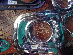 Hilux Vigo 2006 Foglight Cover/Chrome