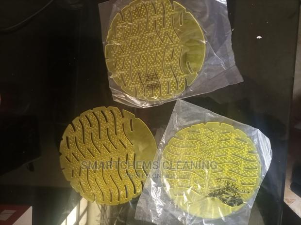 Urinal Bowl Mats - thumbnail 2