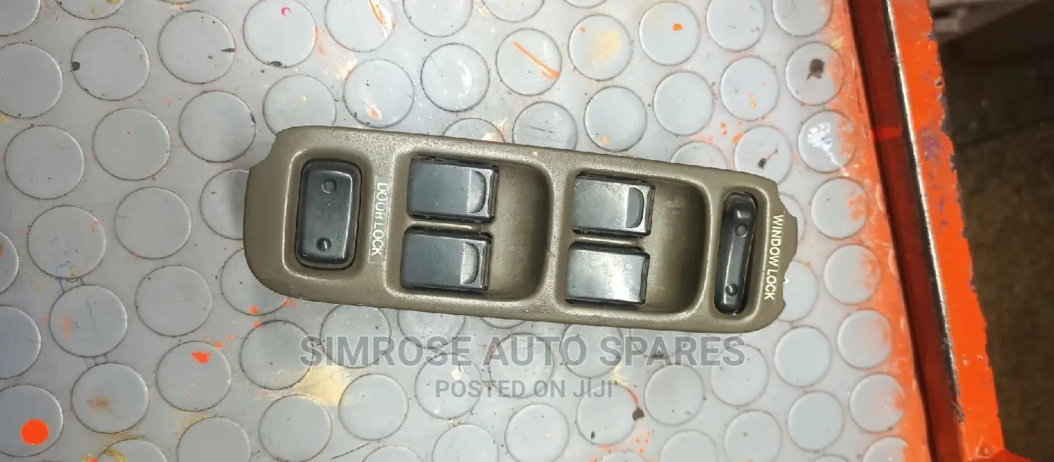 Suzuki Escudo Main Door Switch.