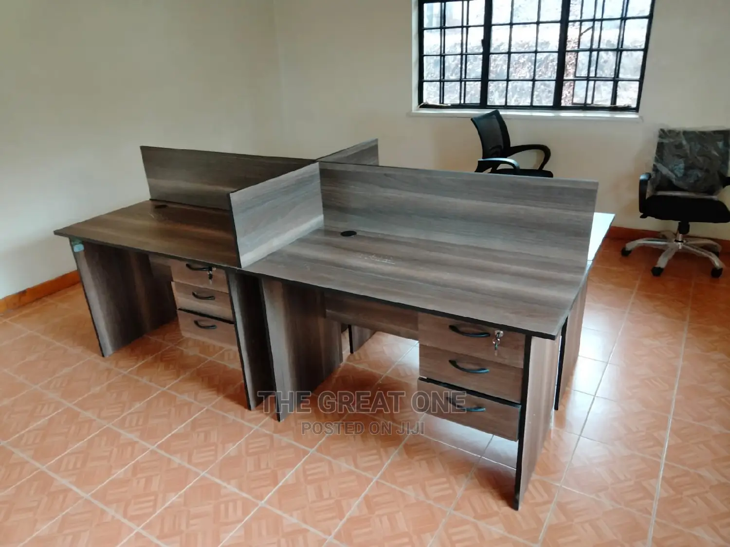 Four Ways Working Station Desk