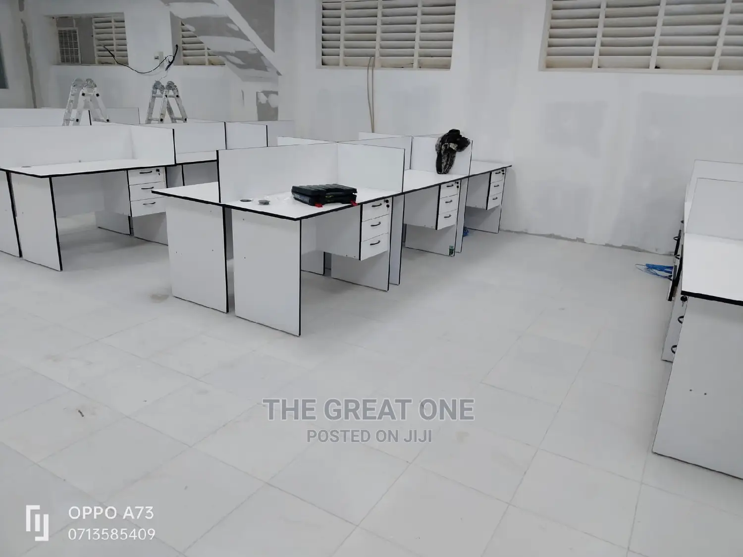 Four Ways Station Desk