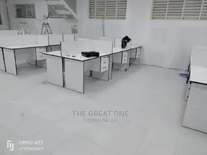 Four Ways Station Desk