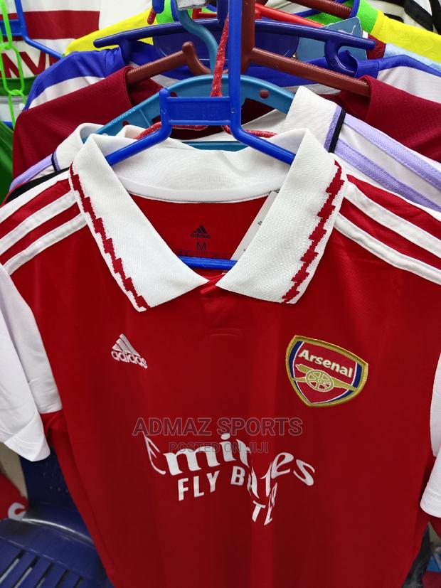 Arsenal Jersey - main view