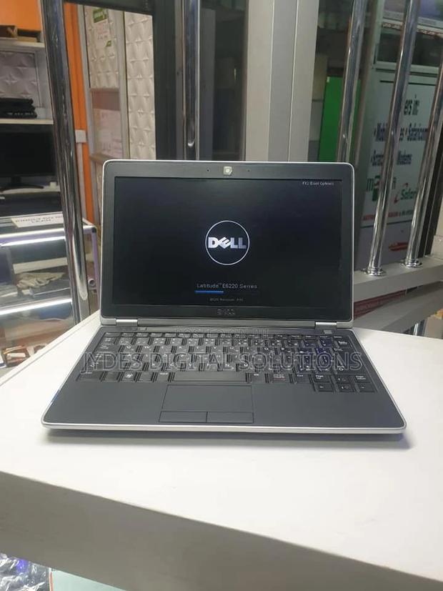 Laptop Dell Latitude E6220 4GB Intel Core I5 HDD 320GB - main view
