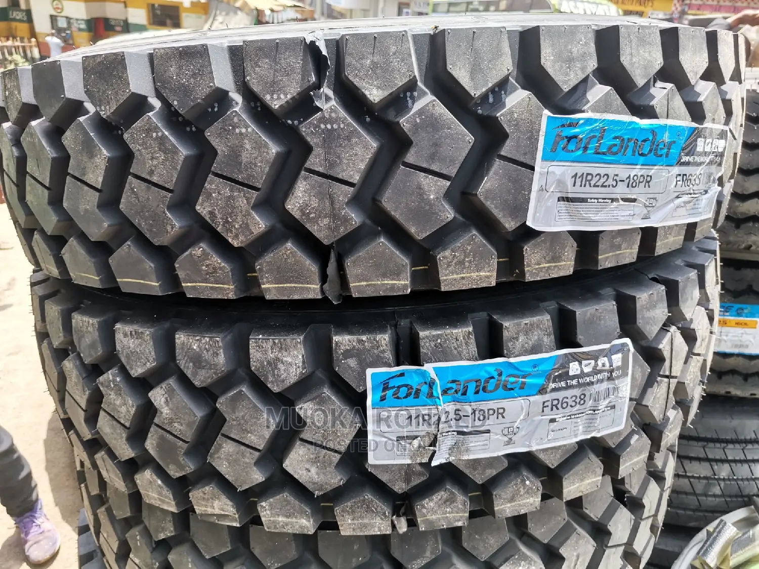 11R22.5 for Lander Tyre
