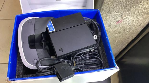 VR Headset - main view