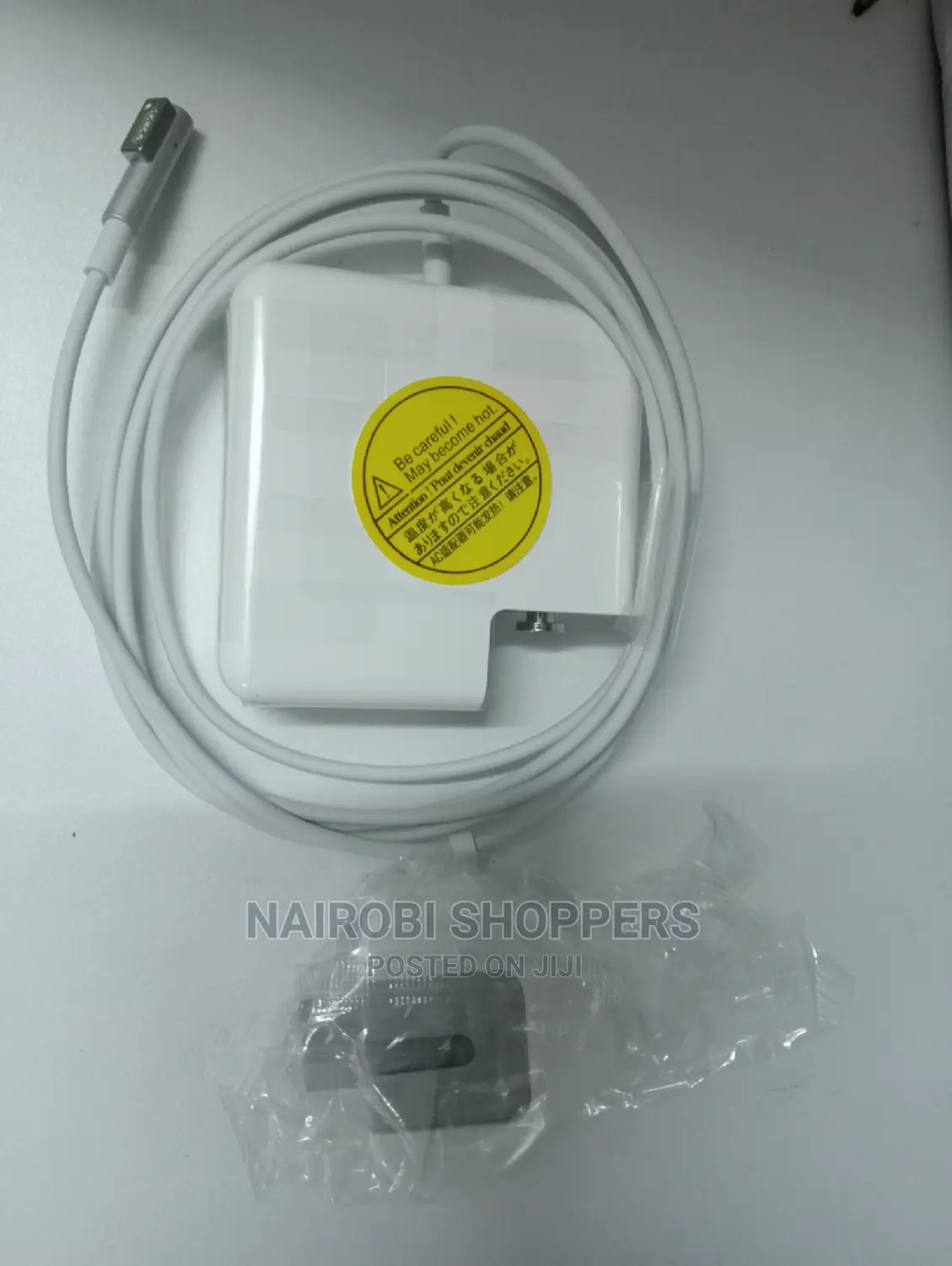 Macbook Charger L - Shape 65 Watts