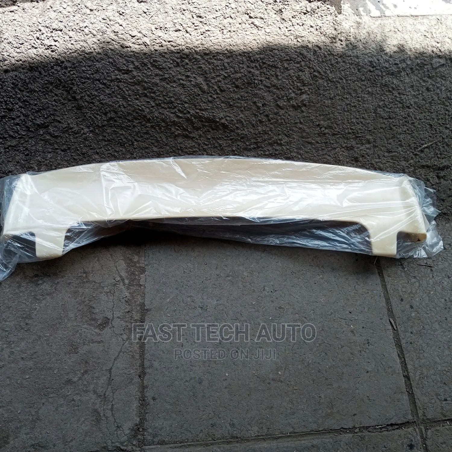 Nissan Note New Model Spoiler