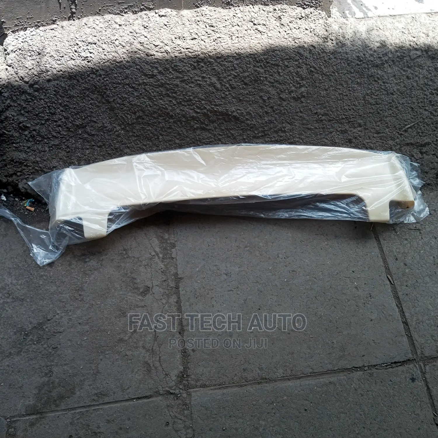 Nissan Note New Model Spoiler