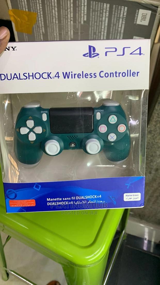 Green Controller Pad Ps4 - main view