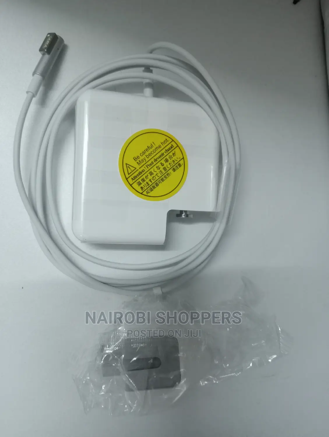 60 Watts Macbook Charger