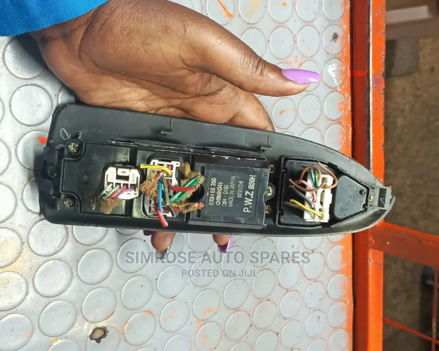 Mazda Familia 1998 Main Door Switch.