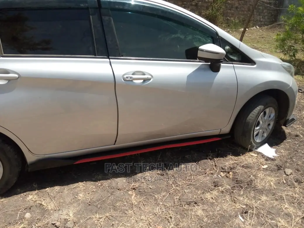 Nissan Note Side Skirts