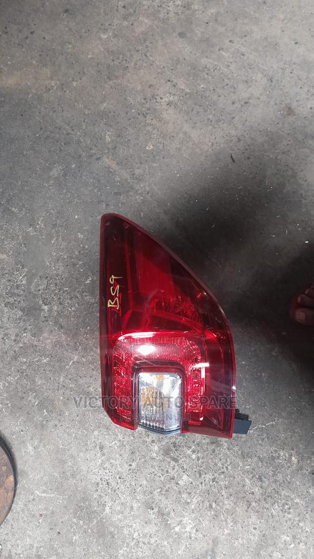Subaru Bs9 Taillight/Backlight Outback - thumbnail 2