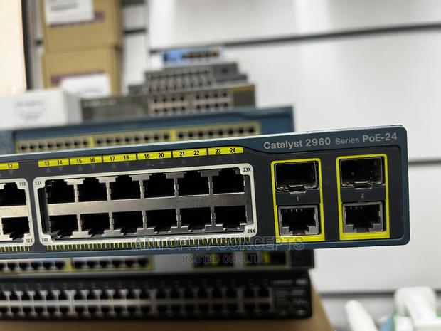 Cisco Catalyst 2960 24 Port Poe Ethernet Switch 2960-24pc/L - main view