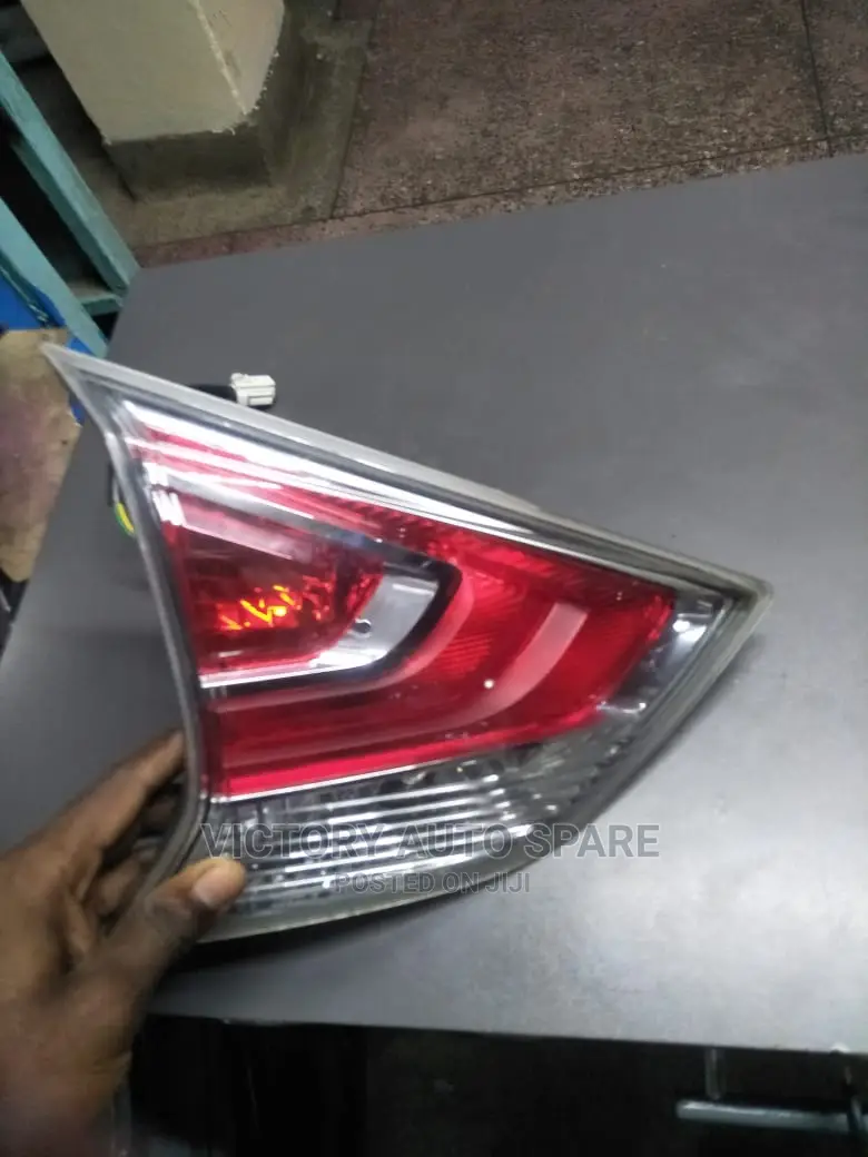 Xtrail Nt32 Taillight/Backlight 2014