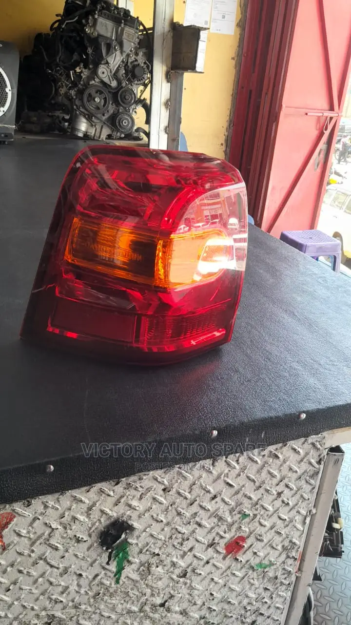 Landcruiser V8 200 Series Taillight/Backlight