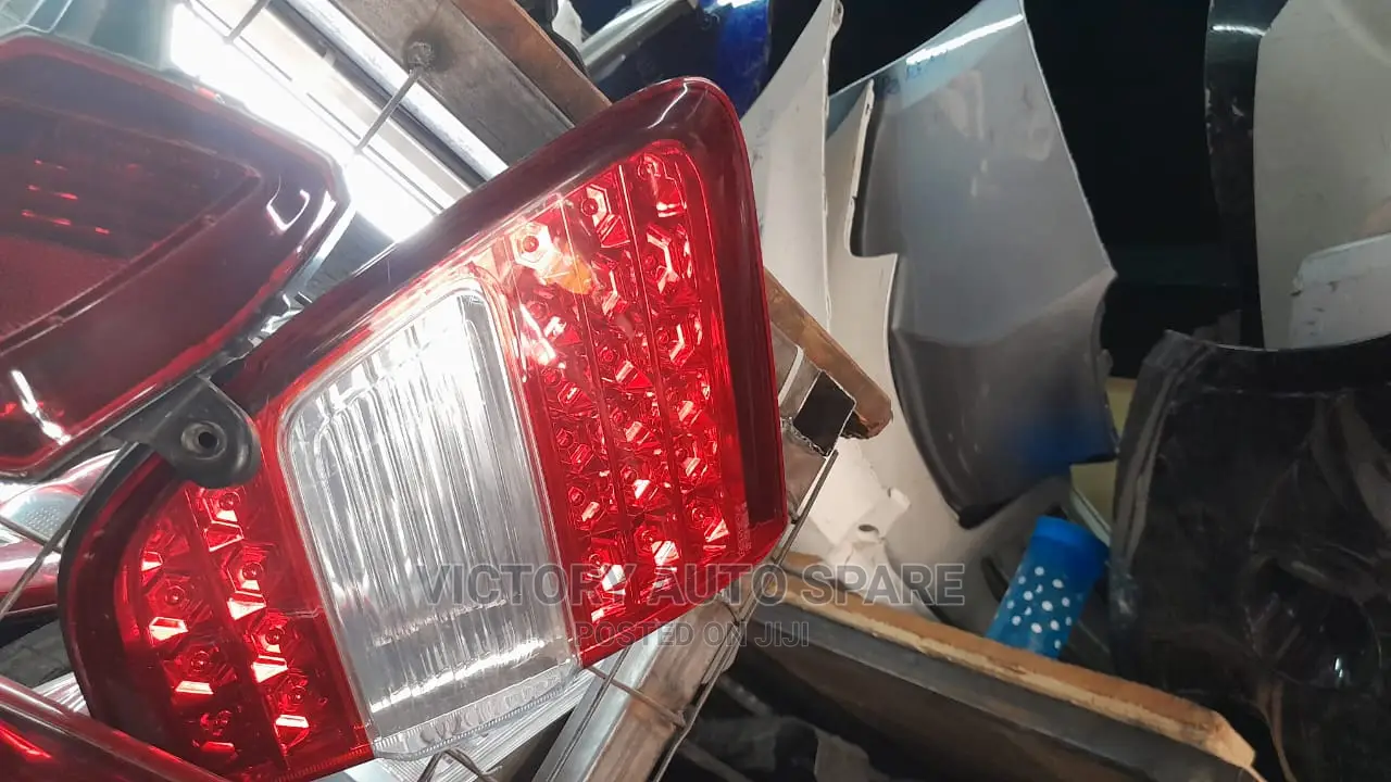 Landcruiser V8 Old Backlight