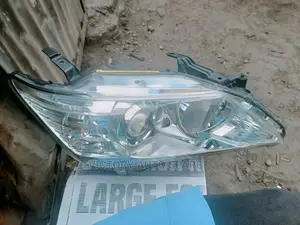 Camry Xenon Headlight 2015
