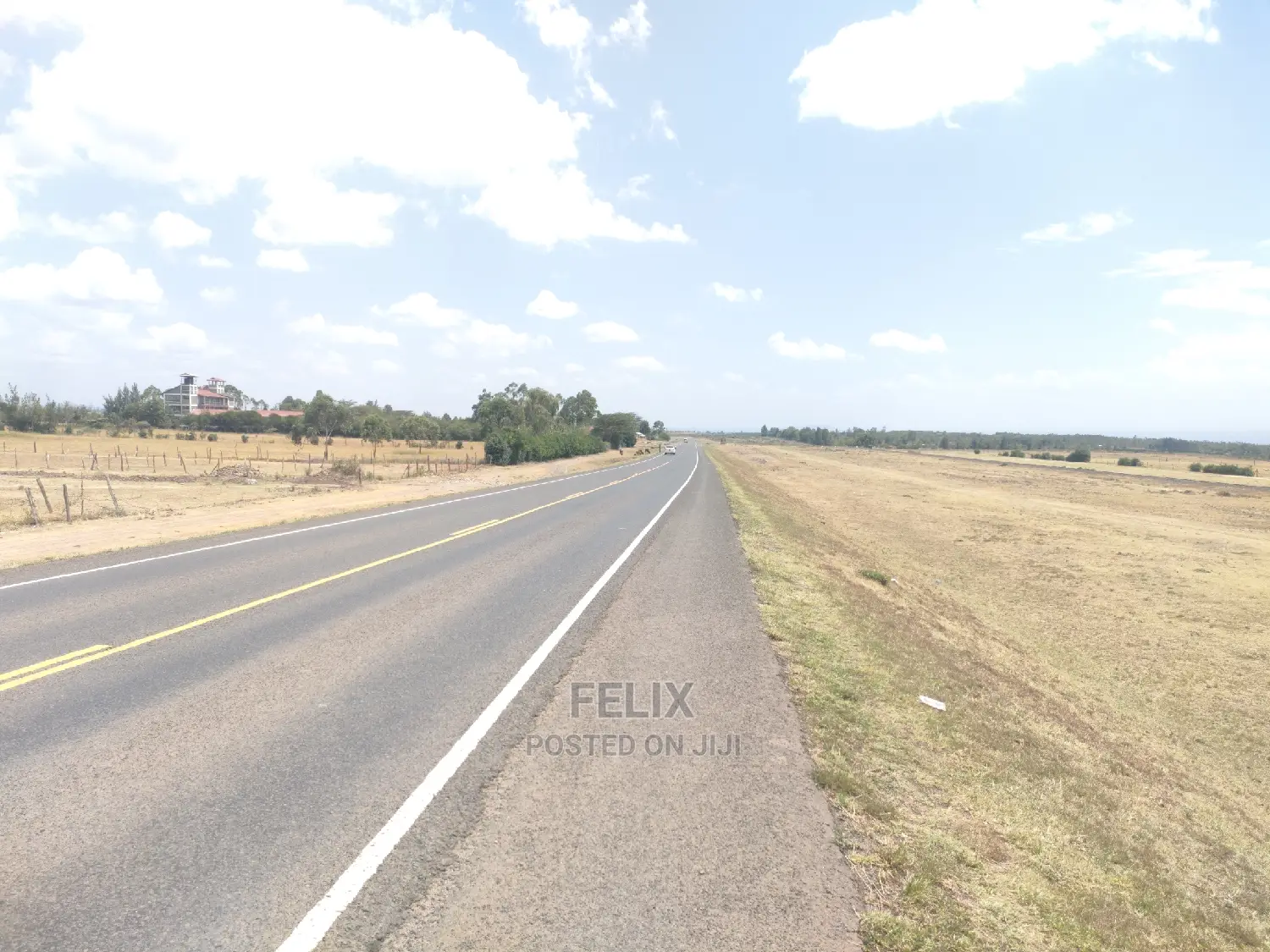 7 Acres Chaka/ Narumoru Main Tarmac