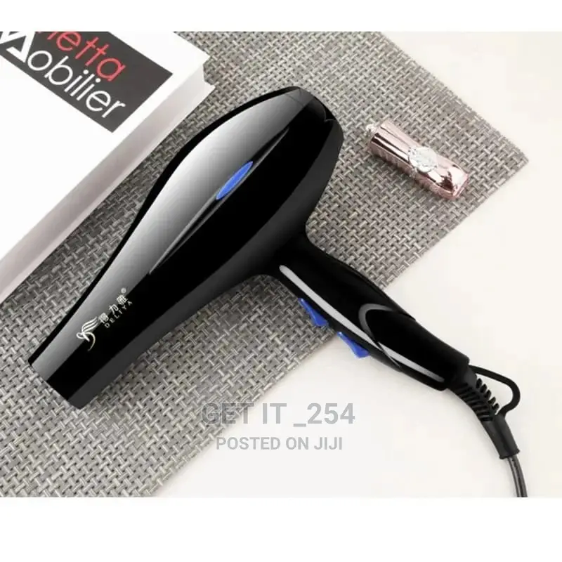 *Deliya Blow-Dry With Accessories*