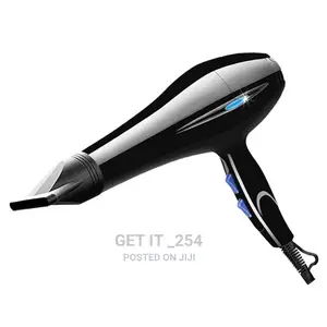 *Deliya Blow-Dry With Accessories*